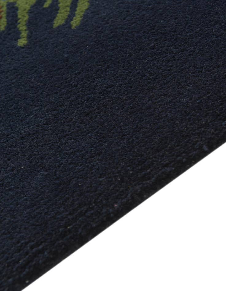 Detail image of  7' 6 x 7' 7 Luna Wool Square Rug