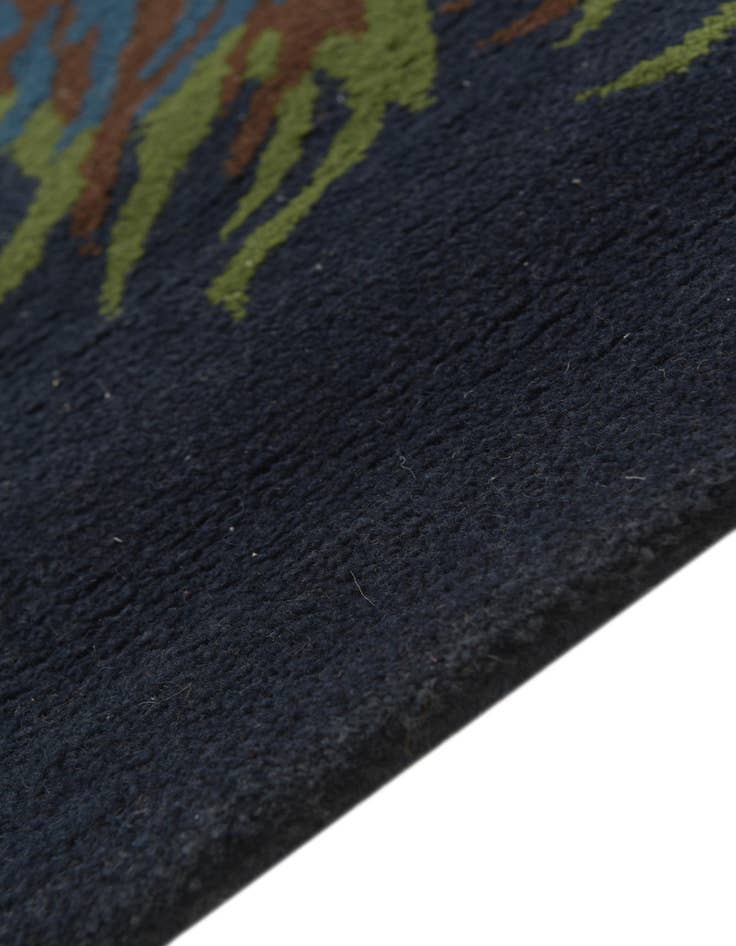 Detail image of  7' 5 x 7' 8 Luna Wool Square Rug