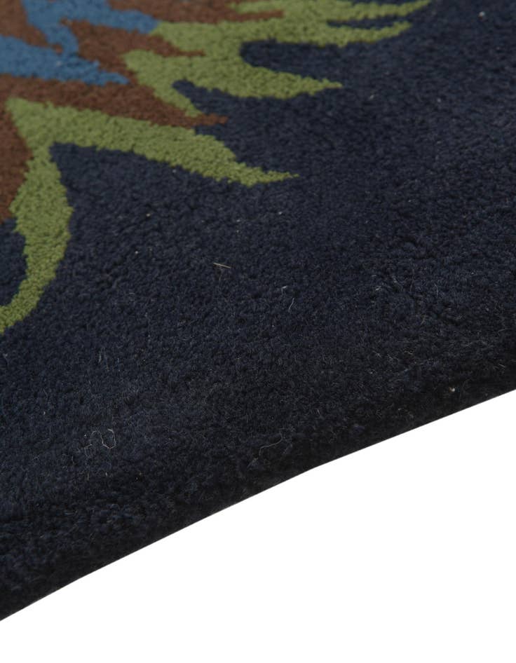 Detail image of  7' 6 x 7' 7 Luna Wool Square Rug