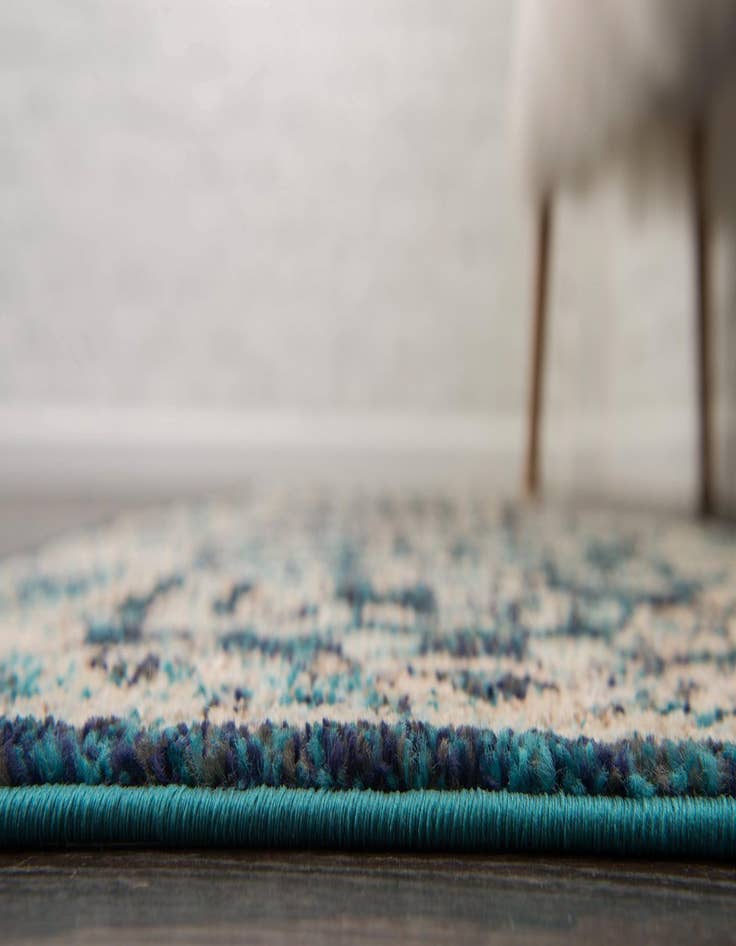 Detail image of  7' 10 x 7' 10 Madeline Square Rug