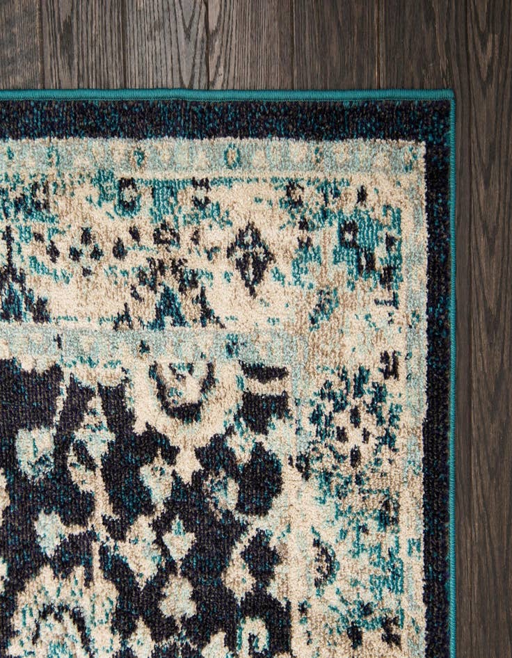 Detail image of  7' 10 x 7' 10 Madeline Square Rug