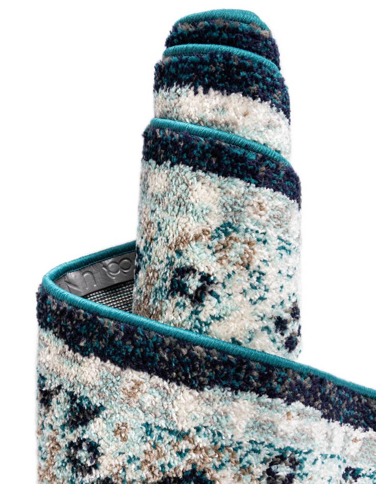 Detail image of  7' 10 x 7' 10 Madeline Square Rug