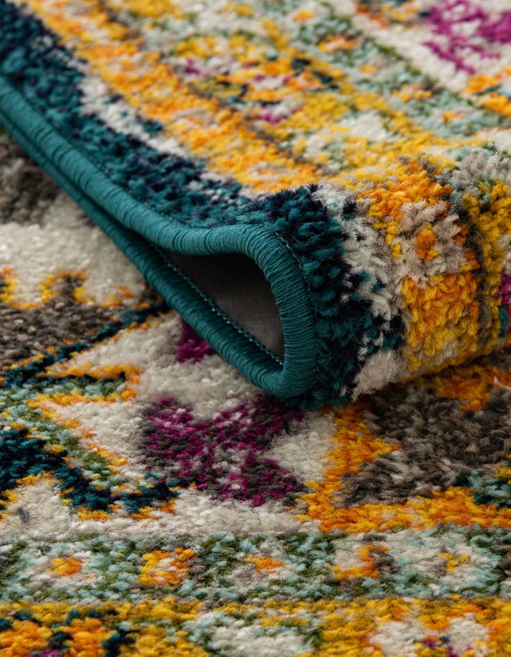 Detail image of  7' 10 x 7' 10 Madeline Square Rug