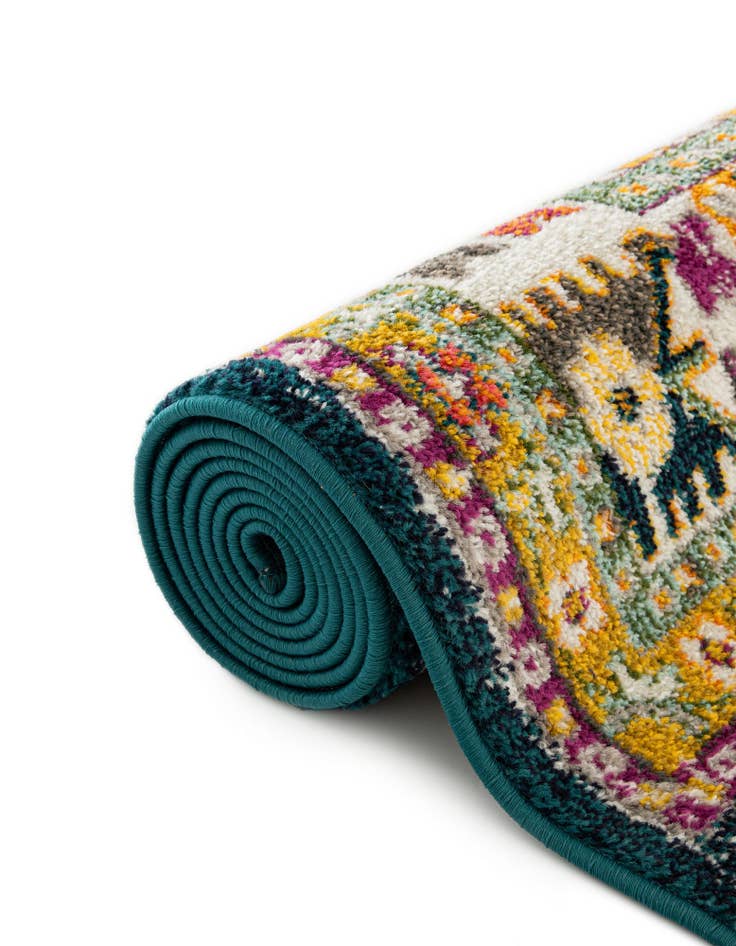 Detail image of  7' 10 x 7' 10 Madeline Square Rug