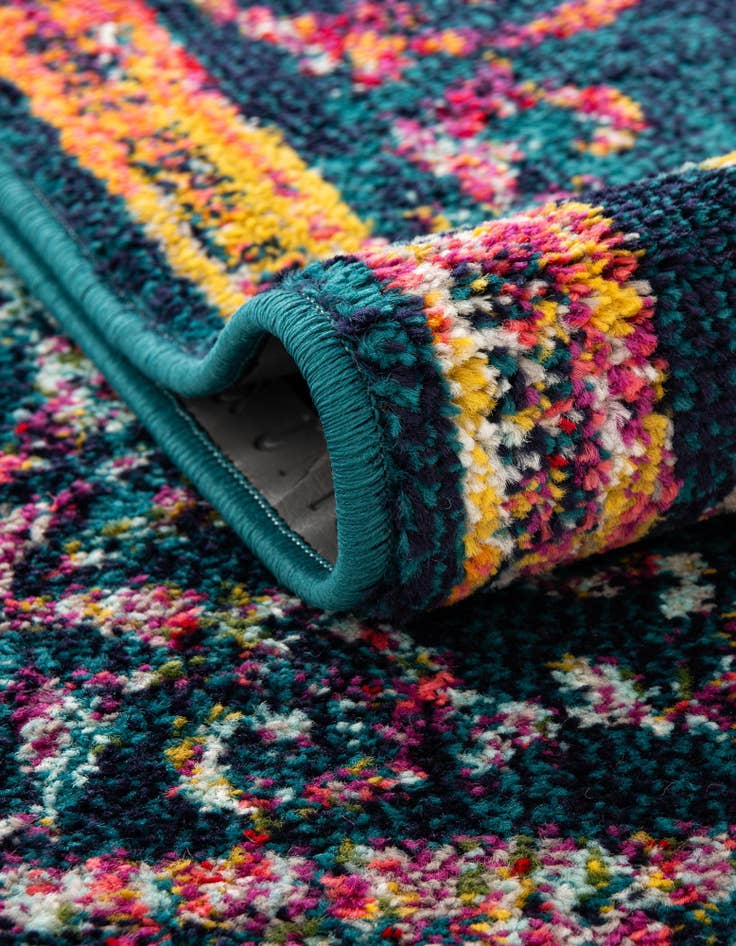 Detail image of  7' 10 x 7' 10 Madeline Square Rug