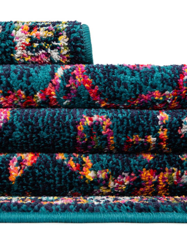 Detail image of  7' 10 x 7' 10 Madeline Square Rug