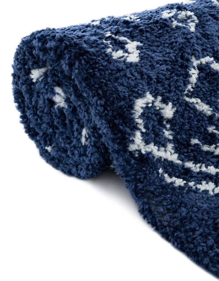 Detail image of  8' x 8' Moroccan Shag Square Rug