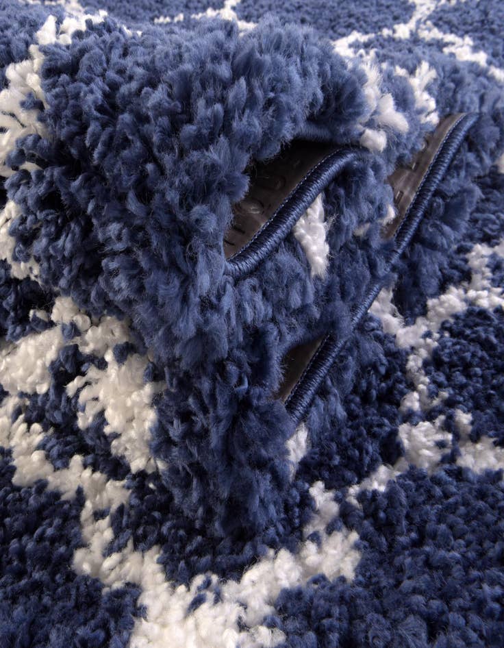 Detail image of  8' x 8' Moroccan Shag Square Rug