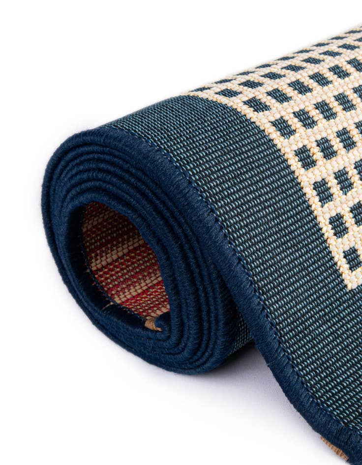 Detail image of  7' 10 x 7' 10  Washable Border Indoor / Outdoor Square Rug