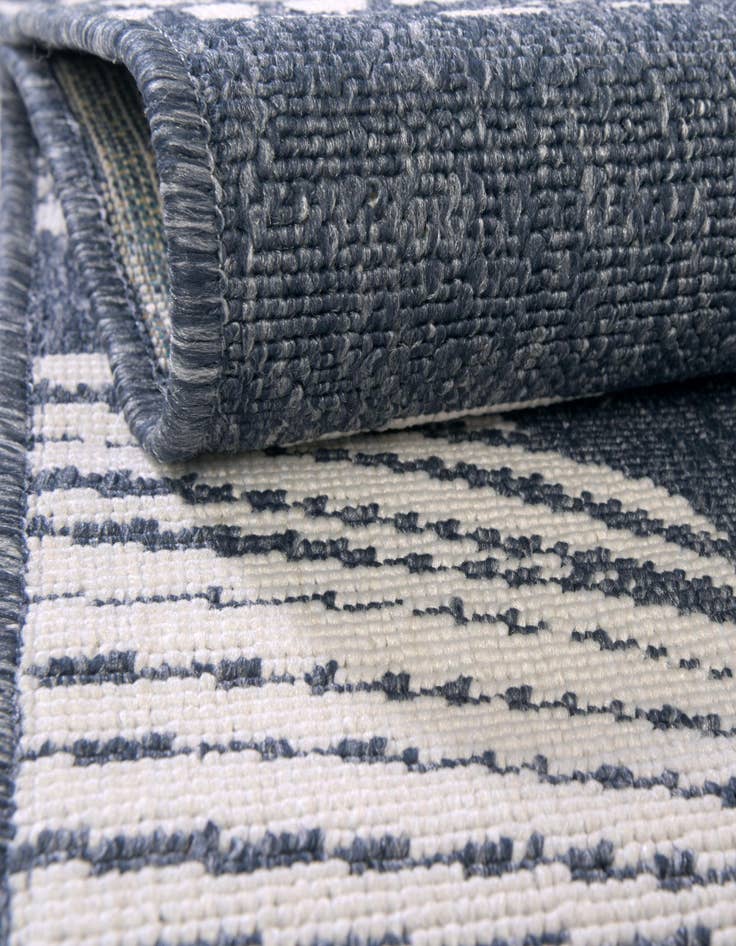 Detail image of  7' 10 x 7' 10  Washable Coastal Indoor / Outdoor Square Rug