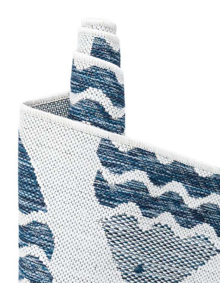 Detail image of  7' 10 x 7' 10  Washable Coastal Indoor / Outdoor Square Rug