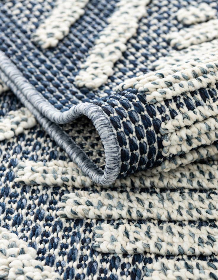 Detail image of  7' 10 x 7' 10  Washable Lattice Indoor / Outdoor Square Rug