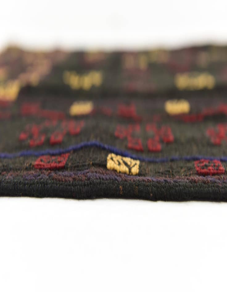 Detail image of  3' 10 x 4'  Hand Knotted Sumak Wool Square Rug