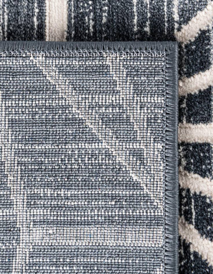 Detail image of Jill Zarin 7' 10 x 7' 10 Uptown Fifth Avenue Square Rug