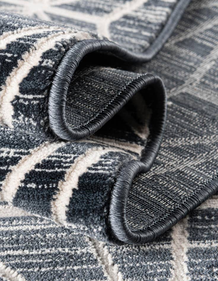 Detail image of Jill Zarin 7' 10 x 7' 10 Uptown Fifth Avenue Square Rug