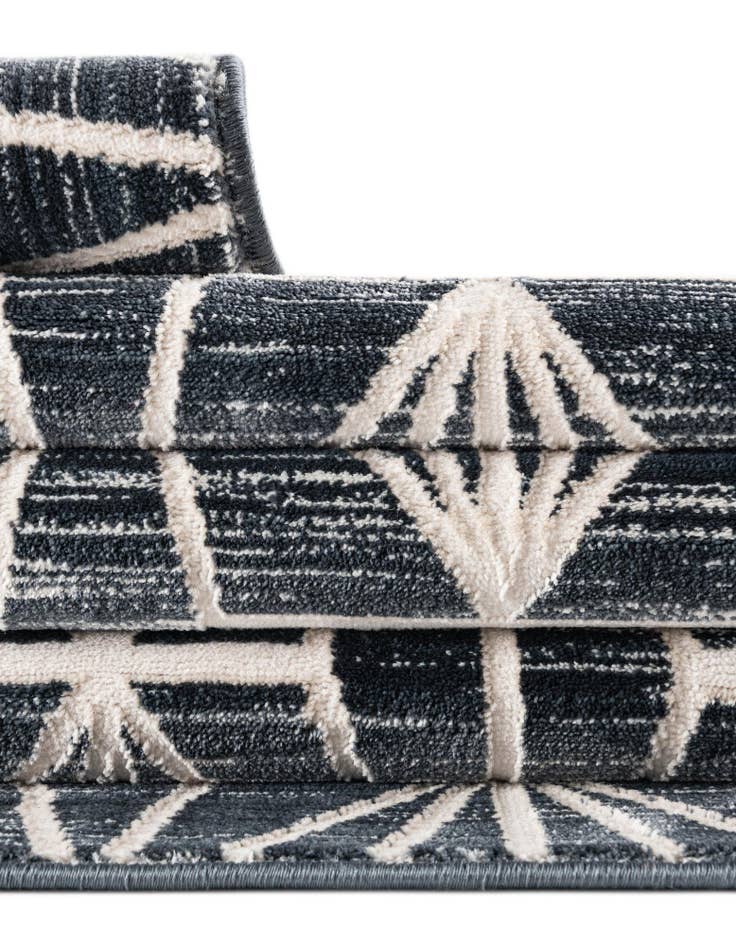 Detail image of Jill Zarin 7' 10 x 7' 10 Uptown Fifth Avenue Square Rug