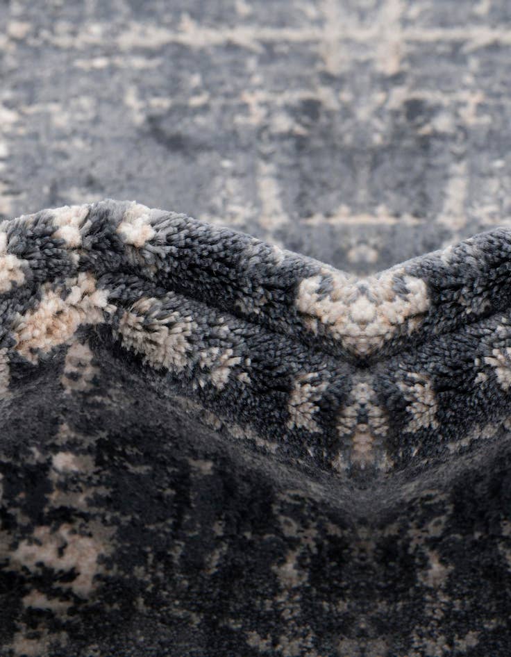 Detail image of Jill Zarin 7' 10 x 7' 10 Uptown Lexington Avenue Square Rug