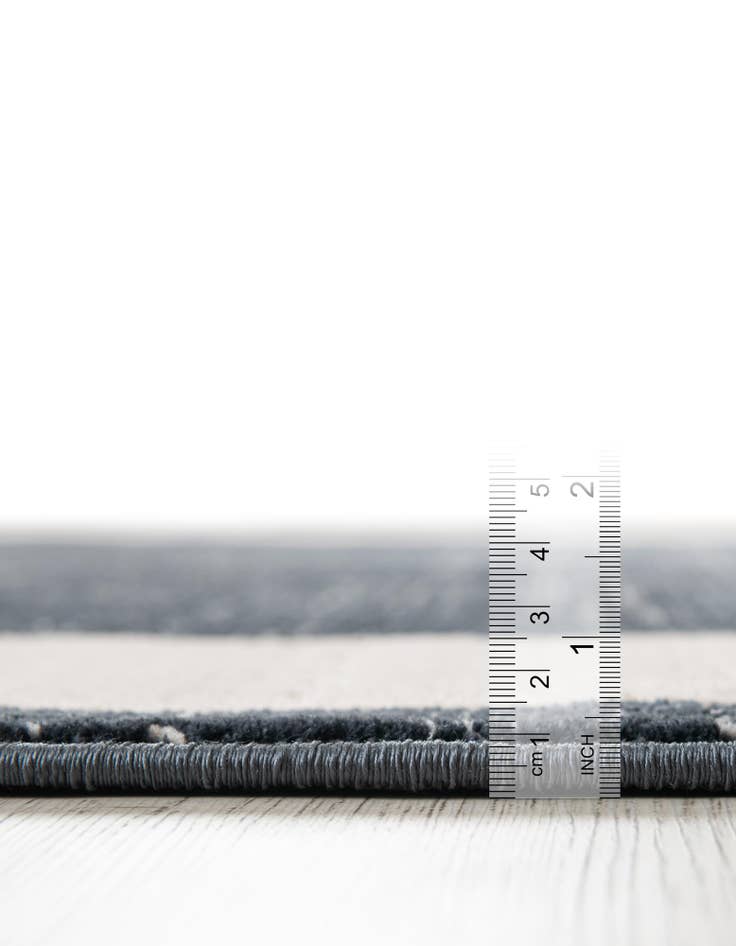 Detail image of Jill Zarin 7' 10 x 7' 10 Uptown Yorkville Square Rug