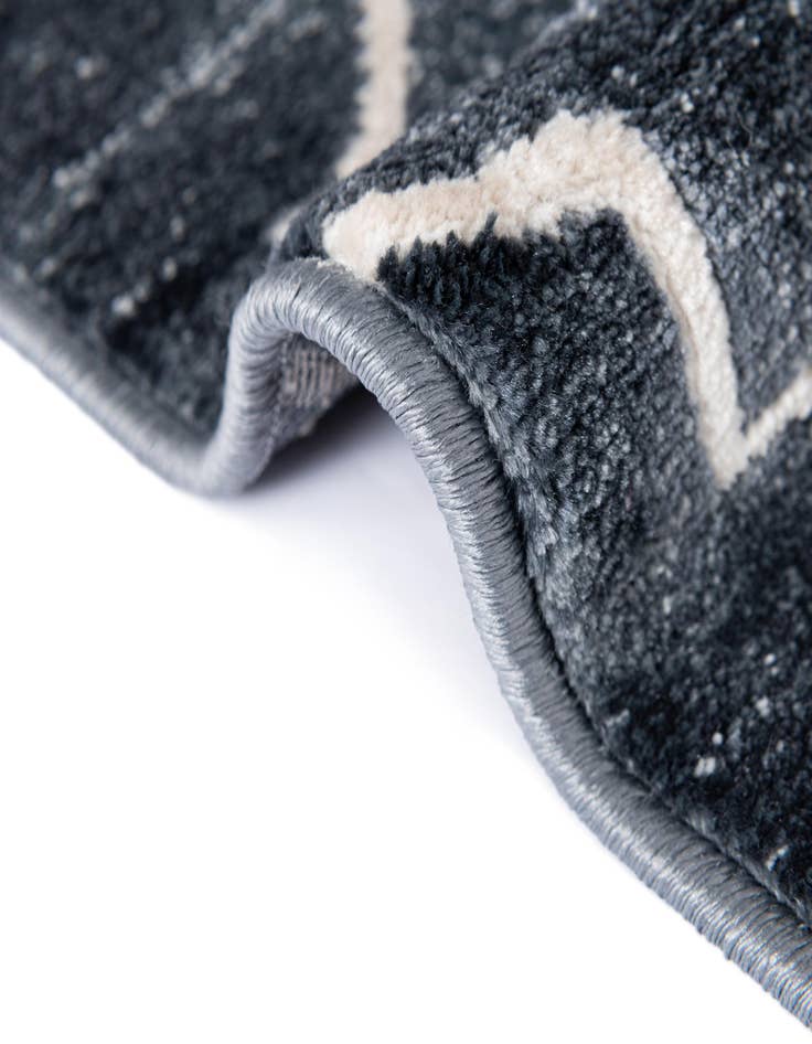 Detail image of Jill Zarin 7' 10 x 7' 10 Uptown Lincoln Center Square Rug