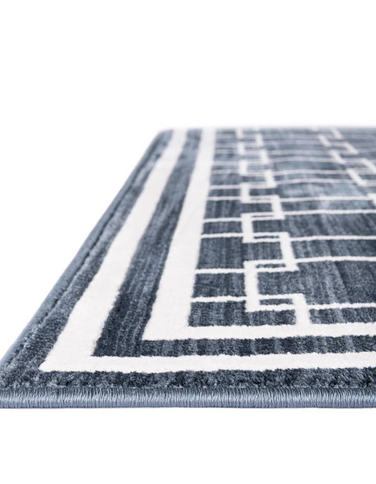 Detail image of Jill Zarin 7' 10 x 7' 10 Metropolitan Uptown Square Rug