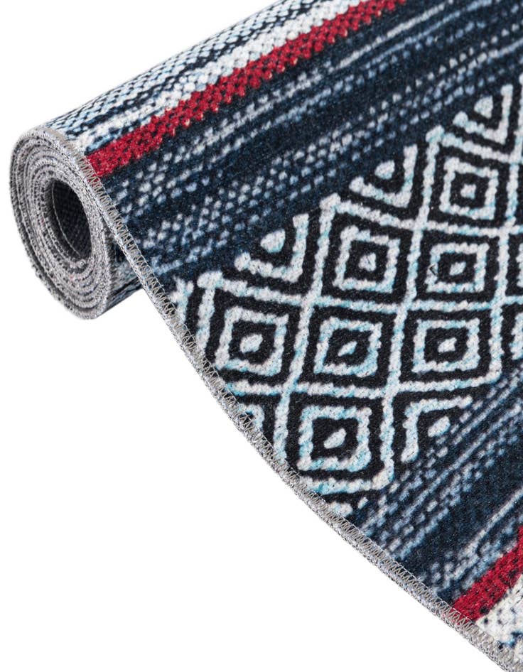 Detail image of  5' x 5'  Washable Yara Square Rug