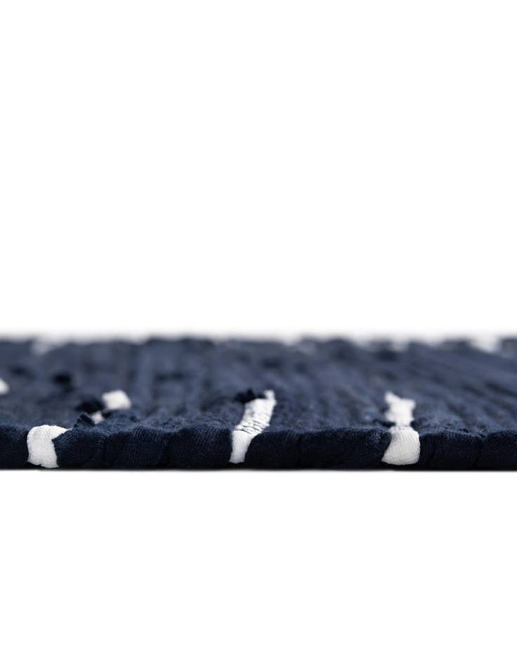 Detail image of  0' 9 x 2' 6  Hand Woven Chindi Cotton Stair Rug