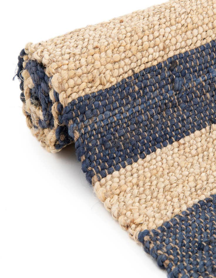 Detail image of  4' 1 x 6' 1  Hand Braided Jute Rug