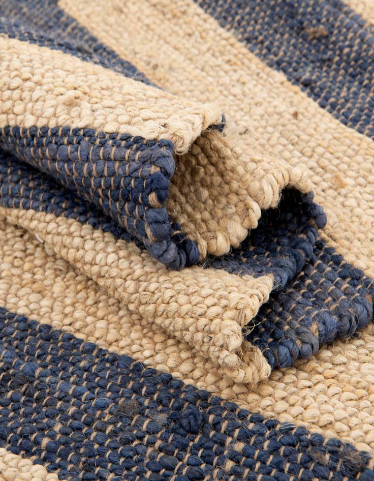 Detail image of  7' 10 x 7' 10  Hand Braided Jute Square Rug