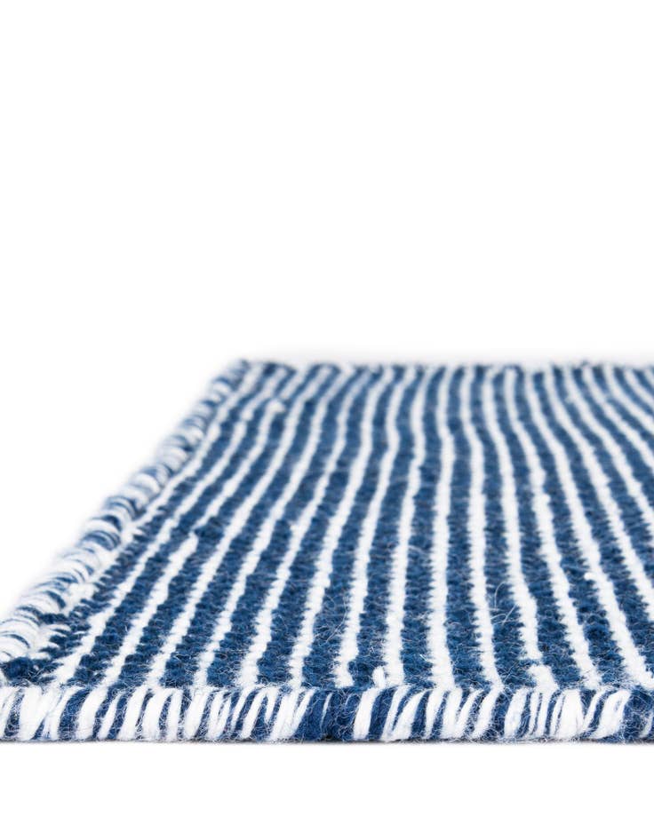 Detail image of  2' 7 x 8'  Washable Jill Zarin Palm Springs Indoor / Outdoor Runner Rug