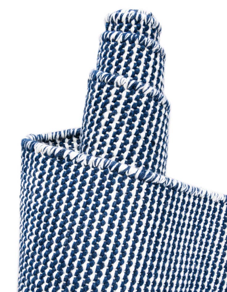 Detail image of  2' 7 x 8'  Washable Jill Zarin Palm Springs Indoor / Outdoor Runner Rug