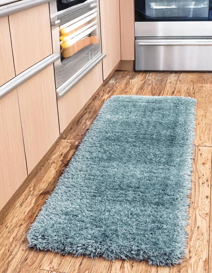 Detail image of  2' x 6' Marilyn Monroe™ Shag Runner Rug