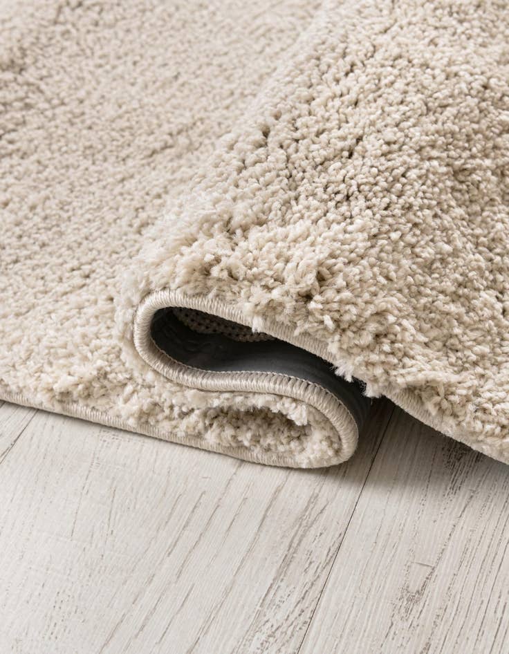 Detail image of  7' 10 x 7' 10 Soft Solid Shag Round Rug