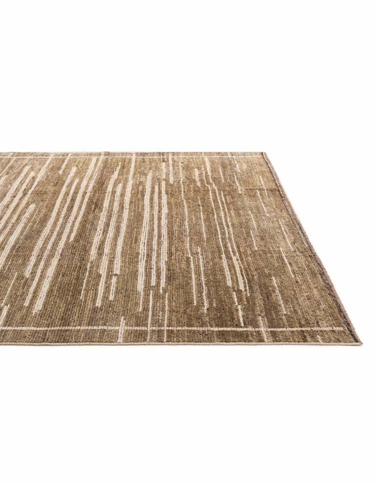 Detail image of  8' 1 x 9' 9  Hand Knotted Darya Wool Rug