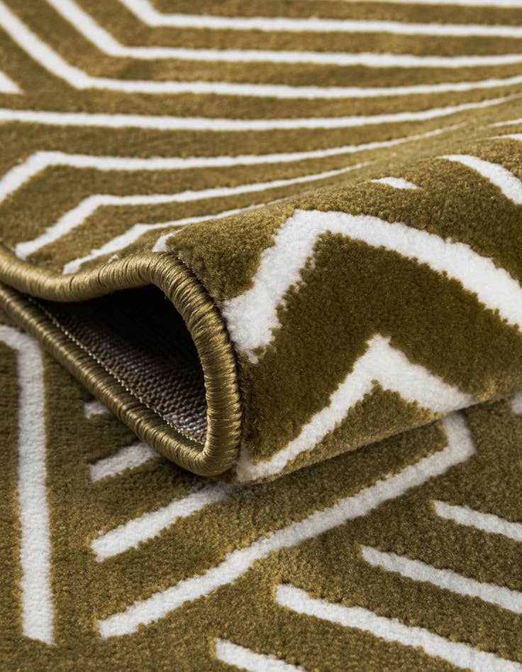 Detail image of  2' x 6' Aakaar Runner Rug