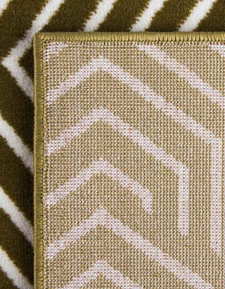 Detail image of  2' x 6' Aakaar Runner Rug