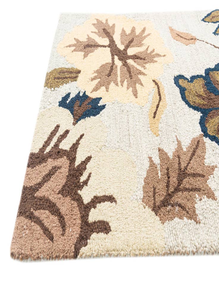 Detail image of  3' x 5' Agra Rug
