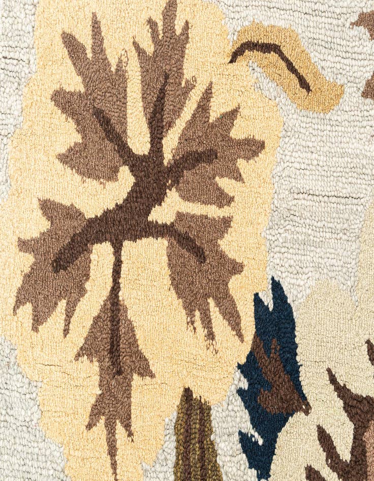 Detail image of  3' x 5' Agra Rug
