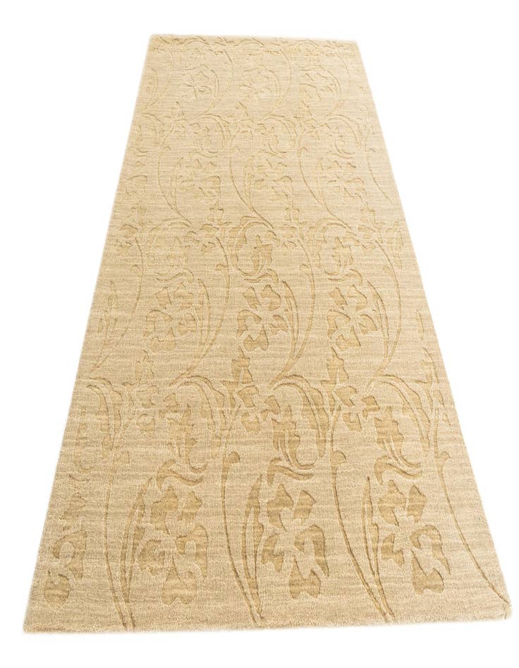 Detail image of  5' 1 x 8' Agra Rug