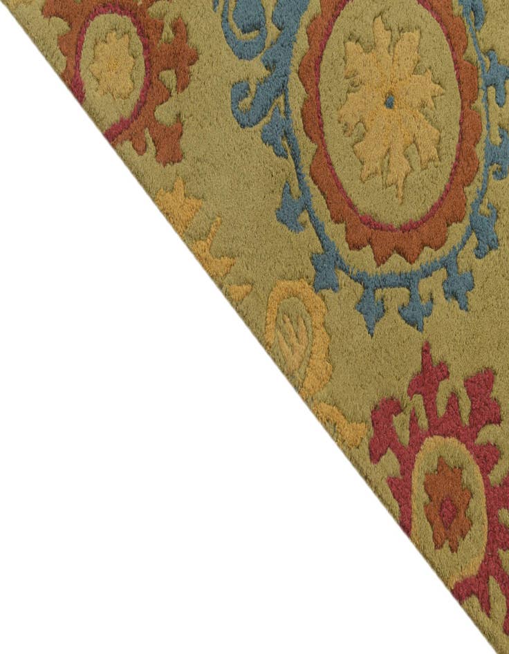 Detail image of 5' x 7' 5 Agra Wool Rug