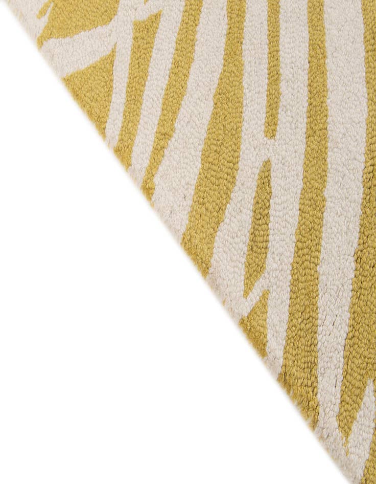 Detail image of  4' x 6' Agra Wool Rug