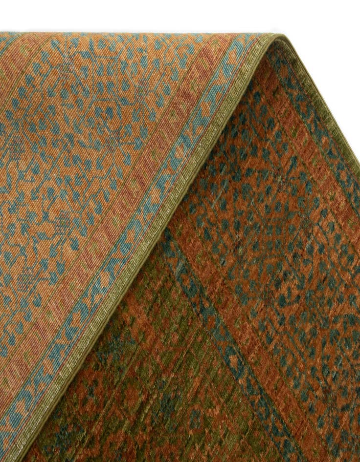 Detail image of  4' 11 x 6' 6 Amina Rug