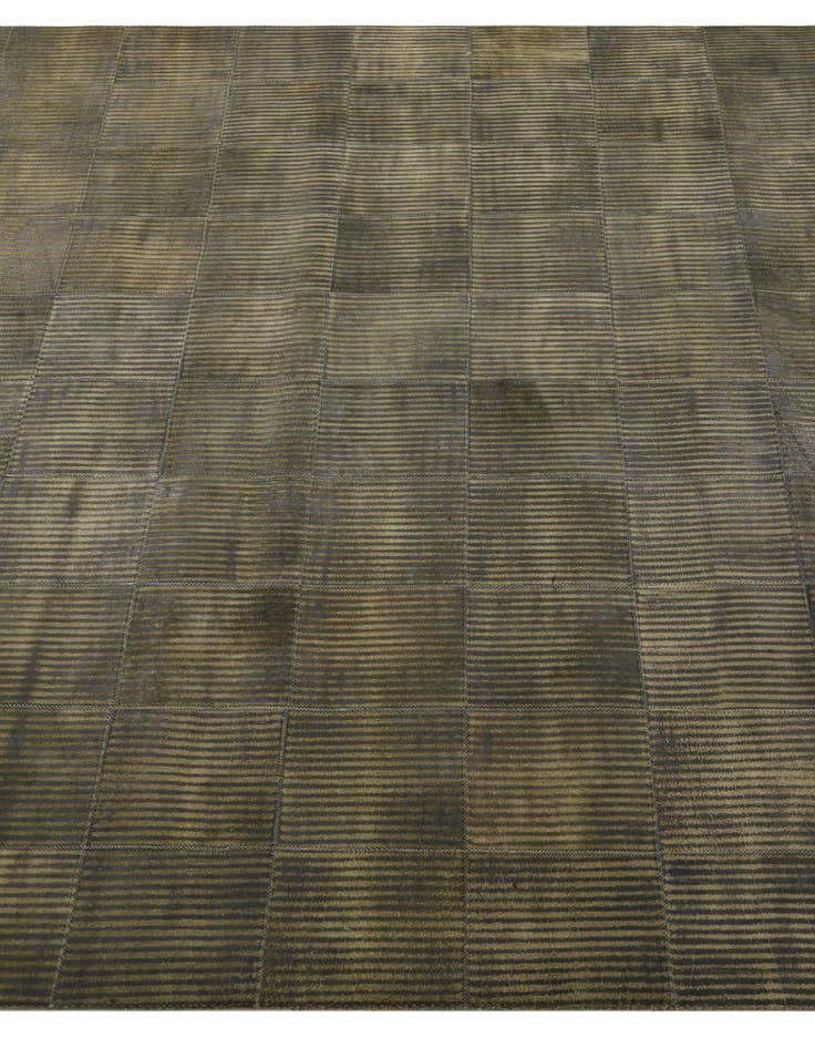 Detail image of  5' x 7' 10 Cowhide Rug