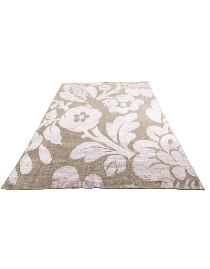 Detail image of  7' 4 x 9' 8  Hand Knotted Darya Rug