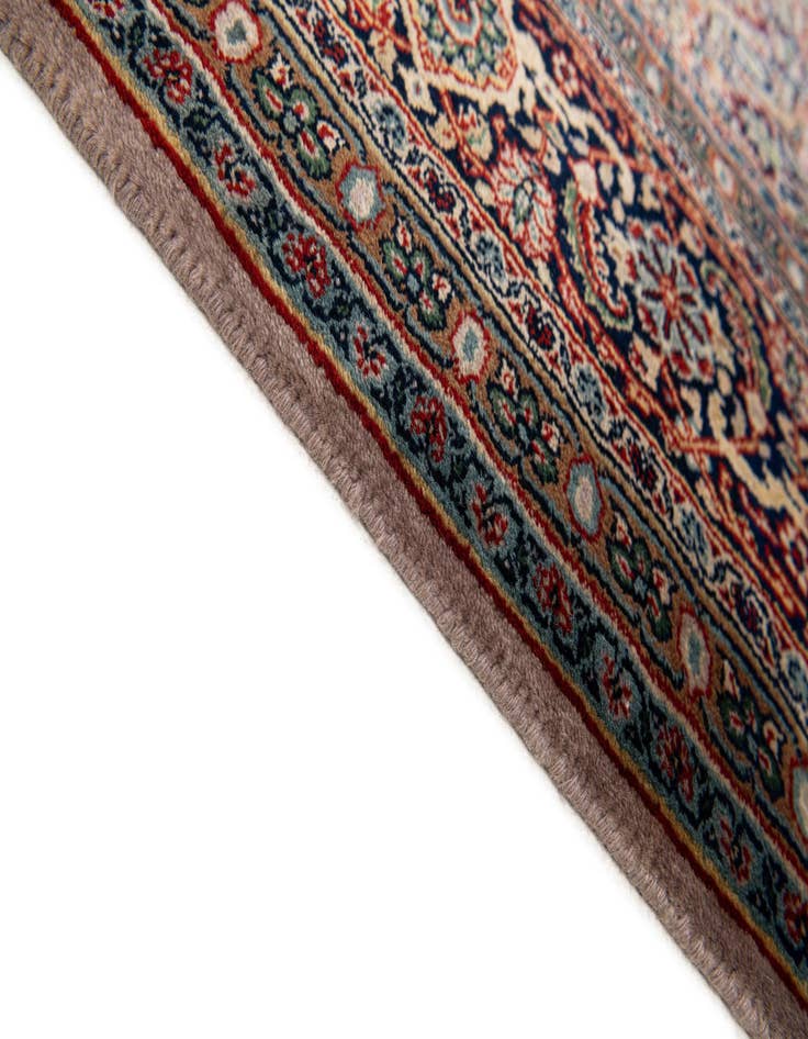 Detail image of  6' 10 x 9' 9  Hand Knotted Farahan Oriental Wool Rug