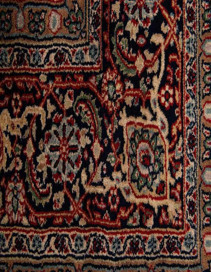 Detail image of  6' 10 x 9' 9  Hand Knotted Farahan Oriental Wool Rug