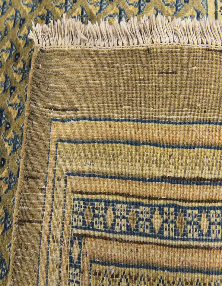 Detail image of  10' 5 x 14' 3  Hand Knotted Farahan Persian Wool Rug