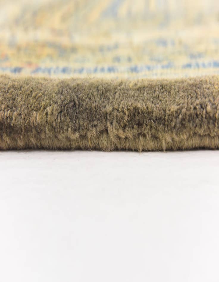 Detail image of  10' 5 x 14' 3  Hand Knotted Farahan Persian Wool Rug