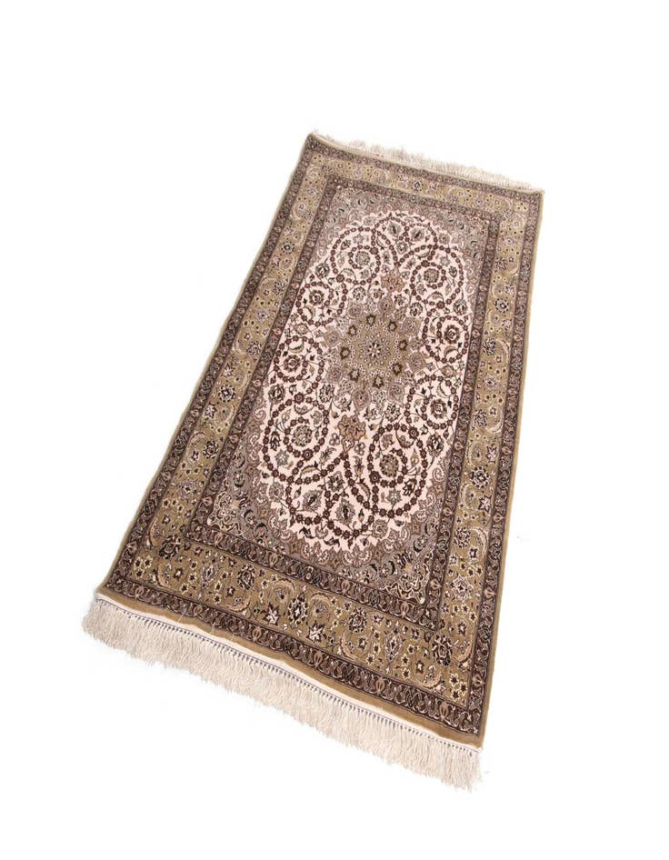 Detail image of  3' 6 x 5' 9 Isfahan Rug