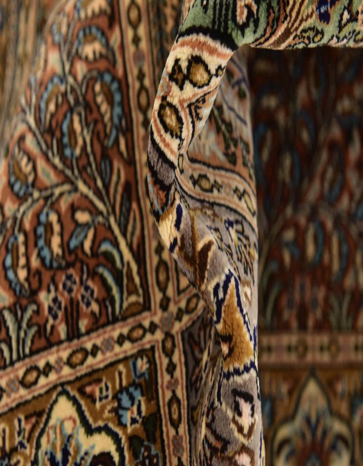 Detail image of 4' 7 x 6' 9 Hand Knotted Kashmir Oriental Wool Rug