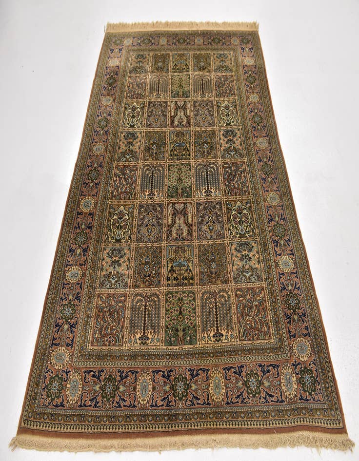 Detail image of 4' 7 x 6' 9 Hand Knotted Kashmir Oriental Wool Rug